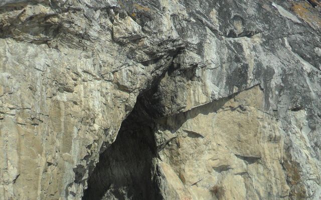 Okladnikov Cave