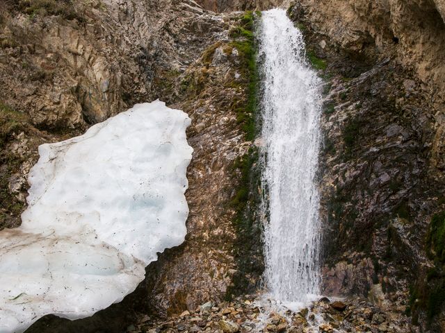 Ysyk ata waterfall
