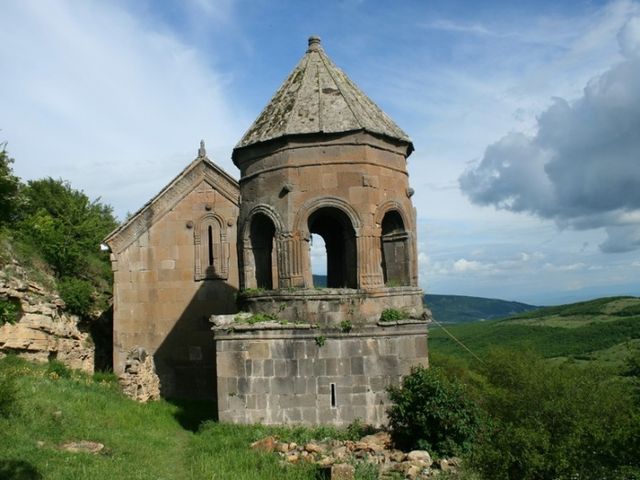 Tiri Monastery