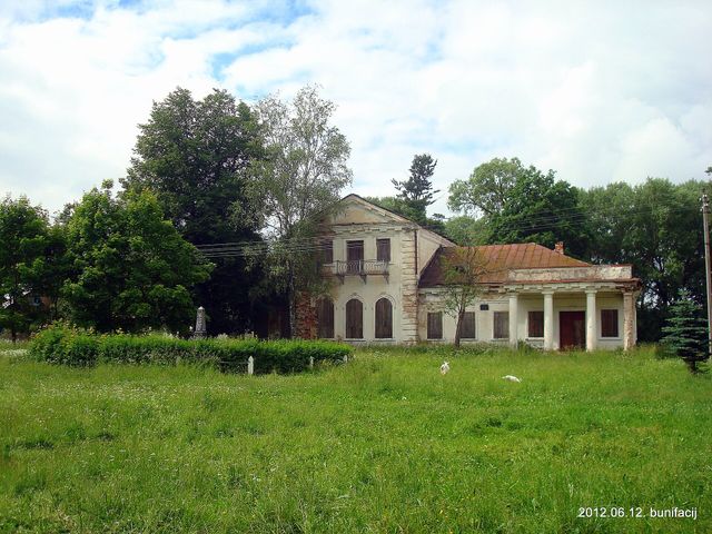Arekhaunya Estate