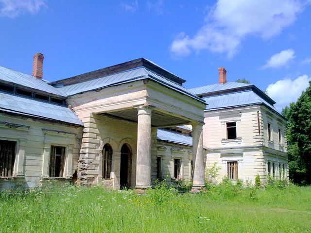 Manor of Plater in Opsa