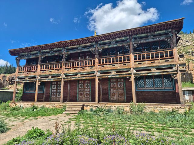 Manzushir Monastery