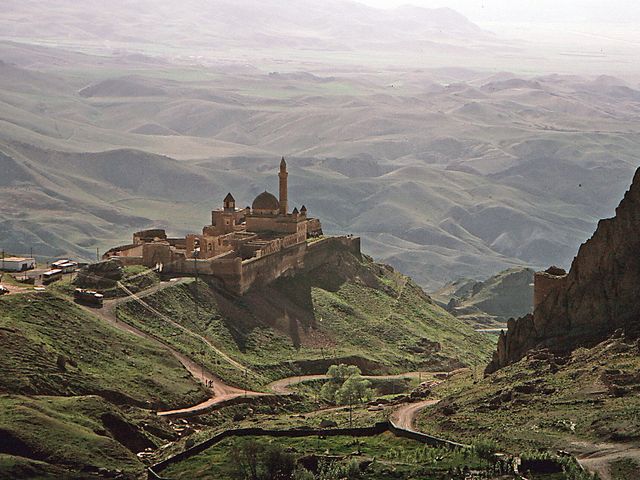 Ishak Pasha Palace