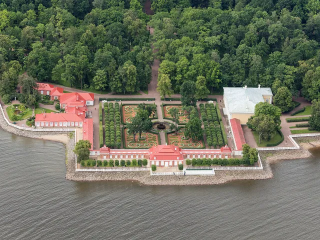 Monplaisir Palace