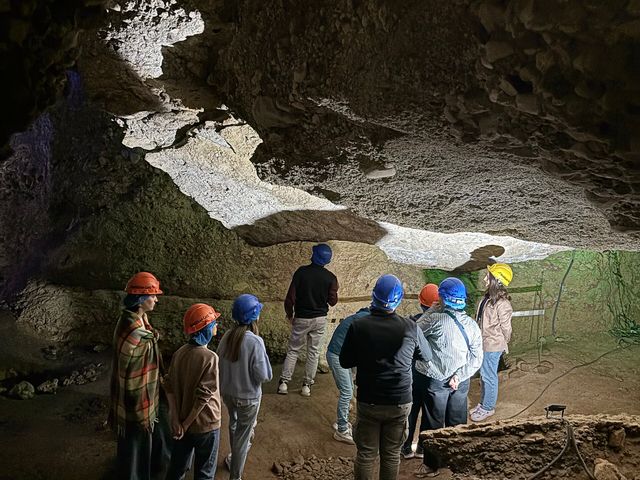Magellan cave