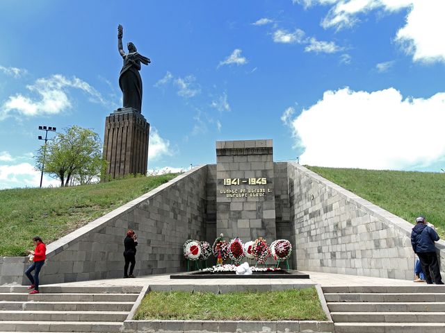 Mother Armenia, Gyumri