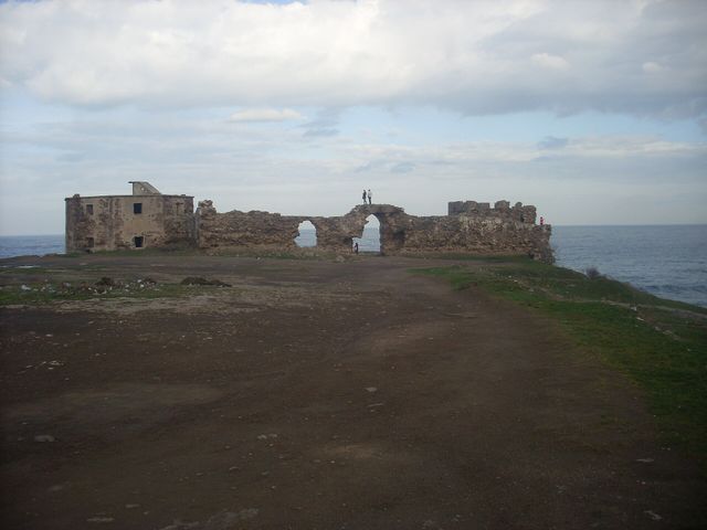 Rumelifeneri Castle