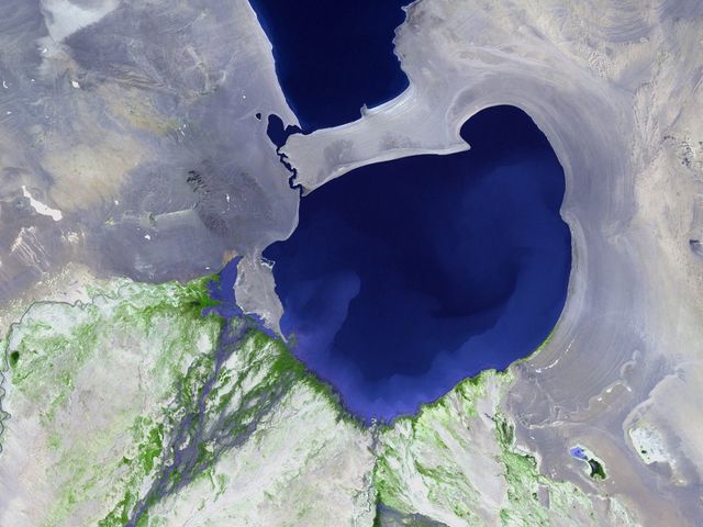 Airag Lake