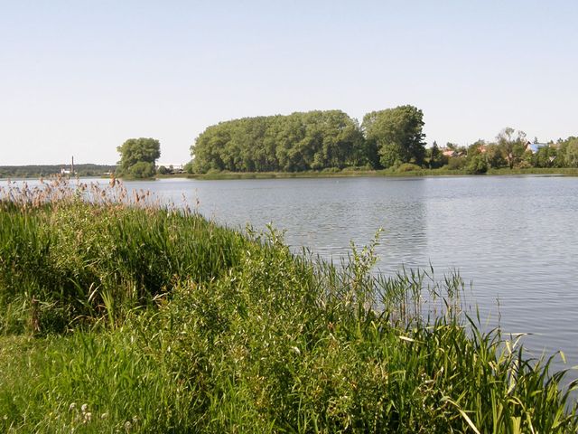 Doŭhaje Lake