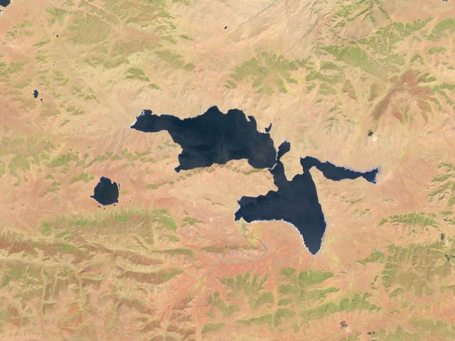 Sangiin Dalai Lake