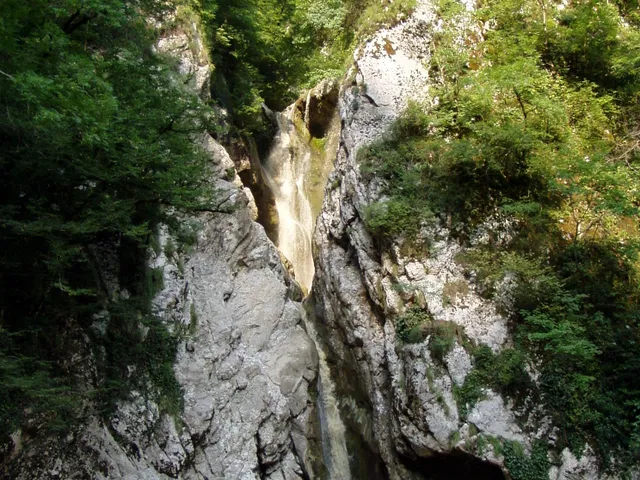 Agura Waterfalls