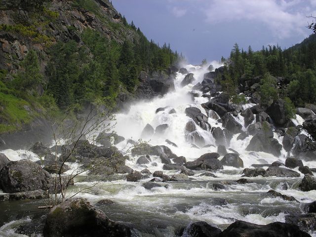 Uchar waterfall