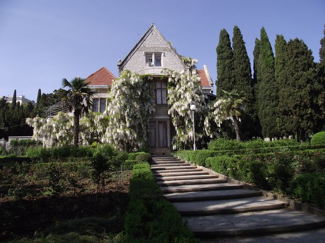 Charax Palace