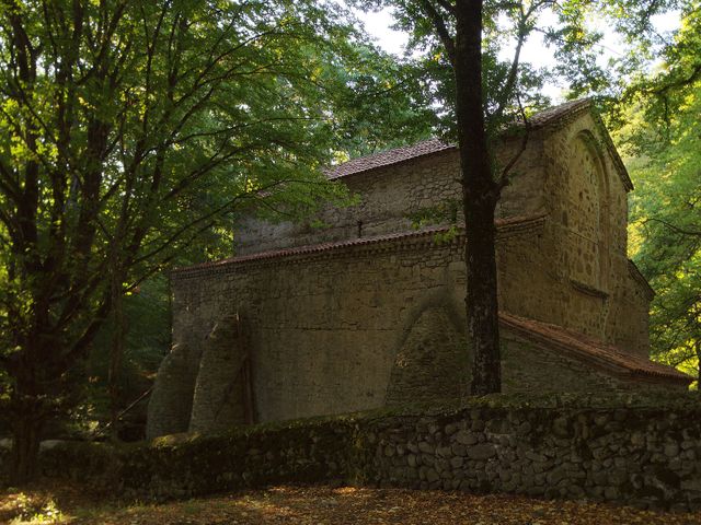 Akura church
