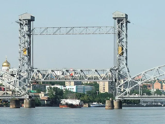 Rostov railway drawbridge