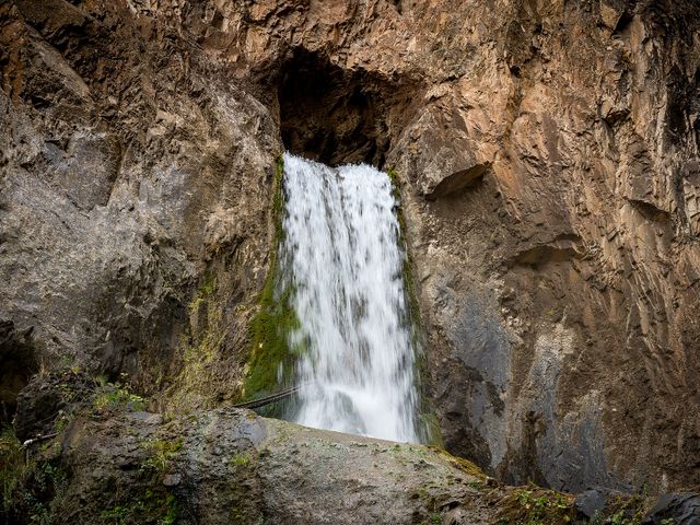 Abshir Ata Waterfall