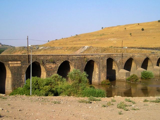 Dicle Bridge