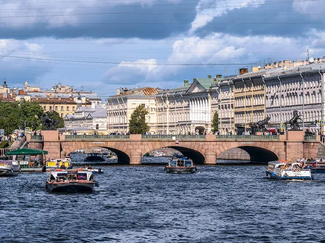 Anichkov Bridge