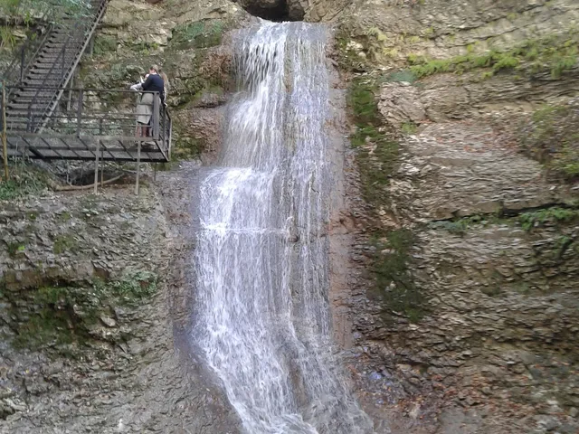 Nikhaloy waterfalls
