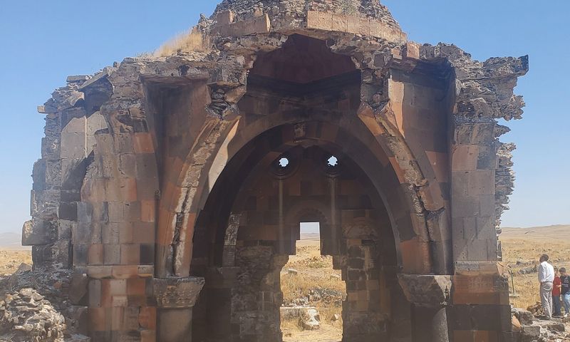 Church of the Holy Apostles of Ani