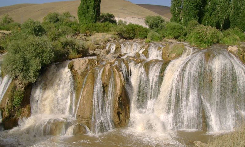 Muradiye Waterfall