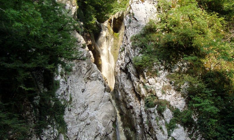 Agura Waterfalls