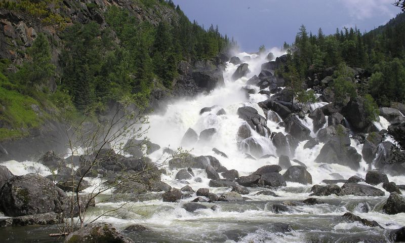 Uchar waterfall